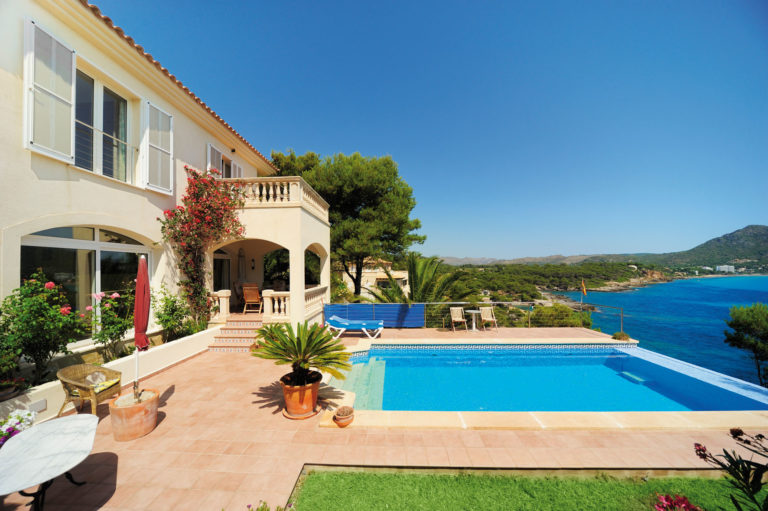 Holiday renting in Mallorca is popular and lucrative. Since 2017, however, the requirements for the issue of a renting licence have made renting much more difficult.