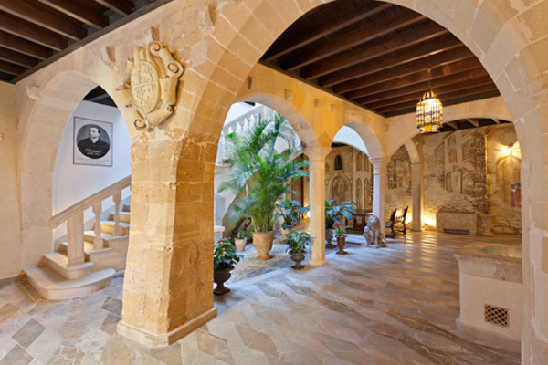 Luxurious apartment in the heart of Palma.