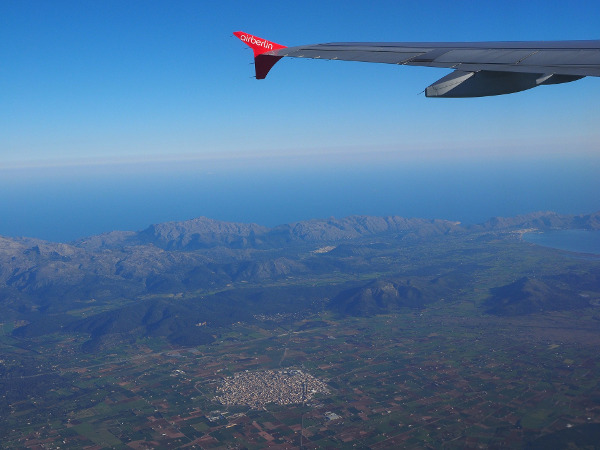 The view from a plane onto the north of the island.