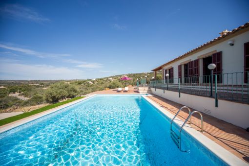 This pool offers space to refresh the whole family.